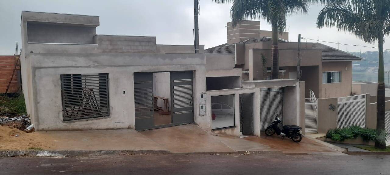 #4490 - Casa para Venda em Arapongas - PR