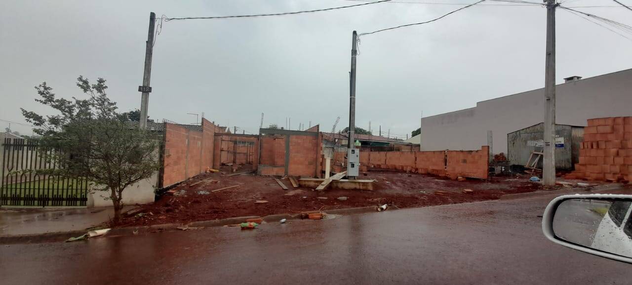 #4483 - Casa para Venda em Arapongas - PR