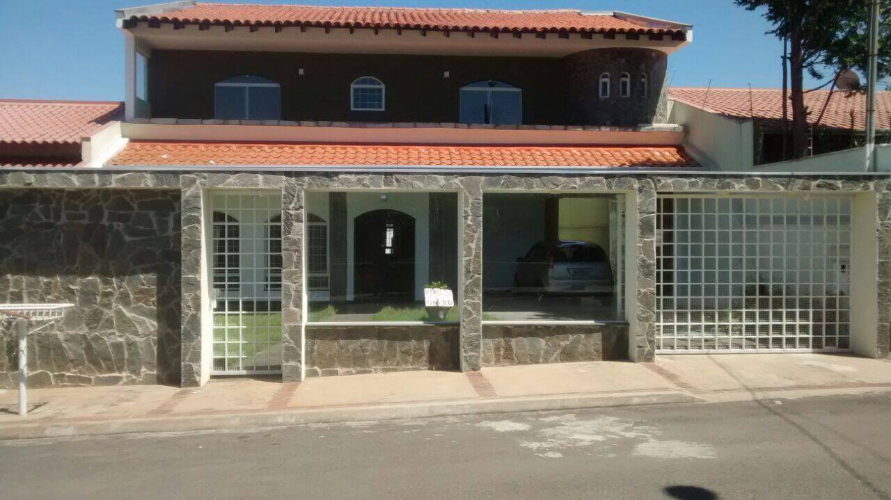 #4465 - Casa para Venda em Arapongas - PR