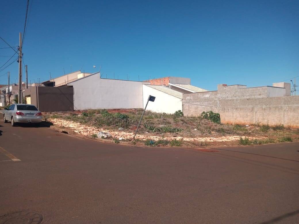 #4512 - Terreno para Venda em Arapongas - PR