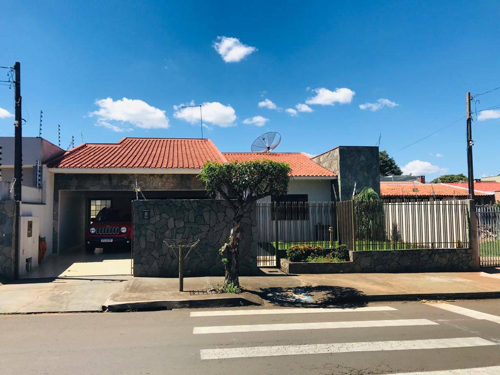 #5205 - Casa para Venda em Arapongas - PR