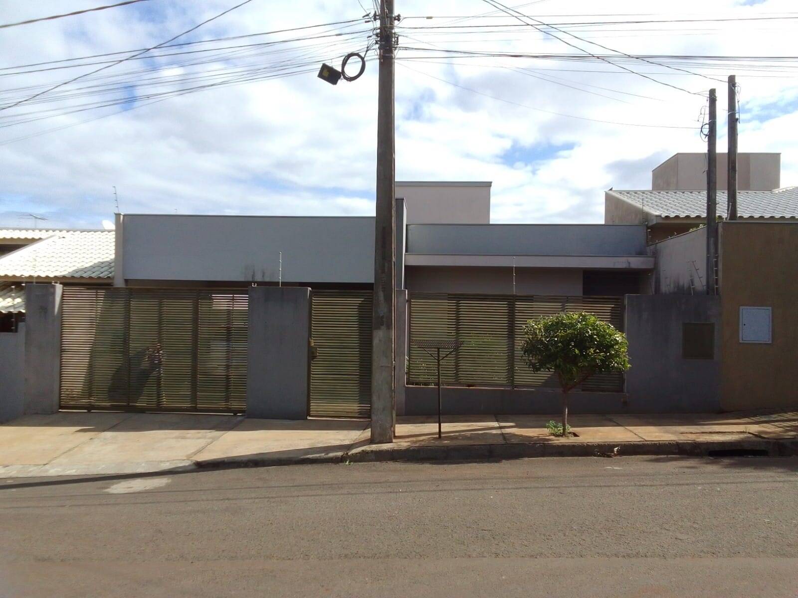 #5484 - Casa para Venda em Arapongas - PR