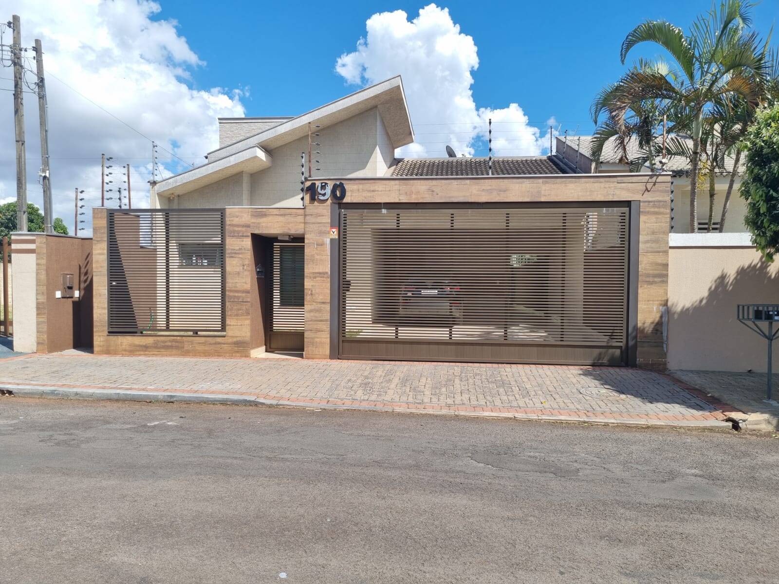 #5699 - Casa para Venda em Arapongas - PR