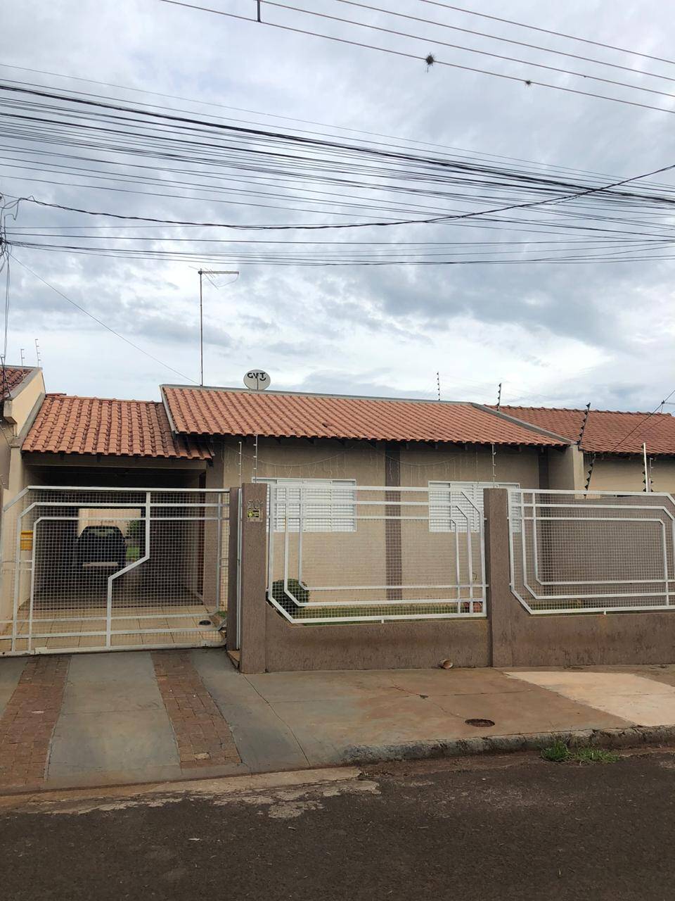 #5713 - Casa para Venda em Arapongas - PR