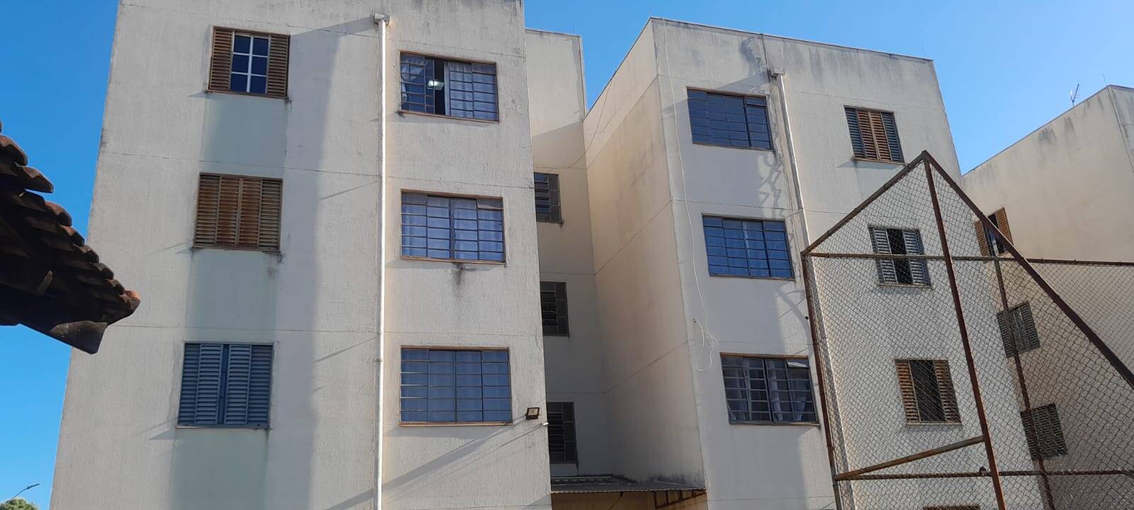 #5753 - Apartamento para Locação em Arapongas - PR