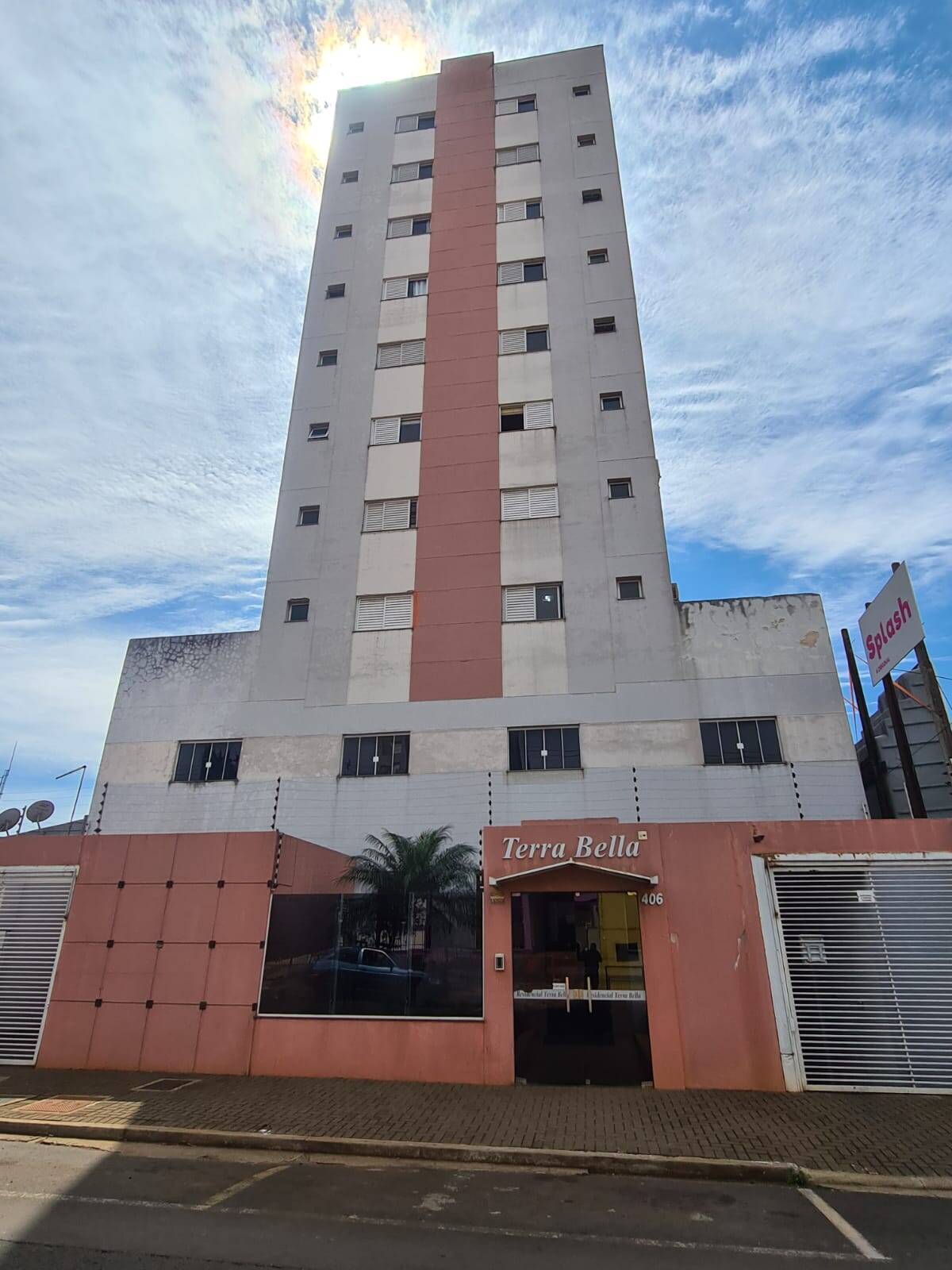 #5988 - Apartamento para Venda em Arapongas - PR