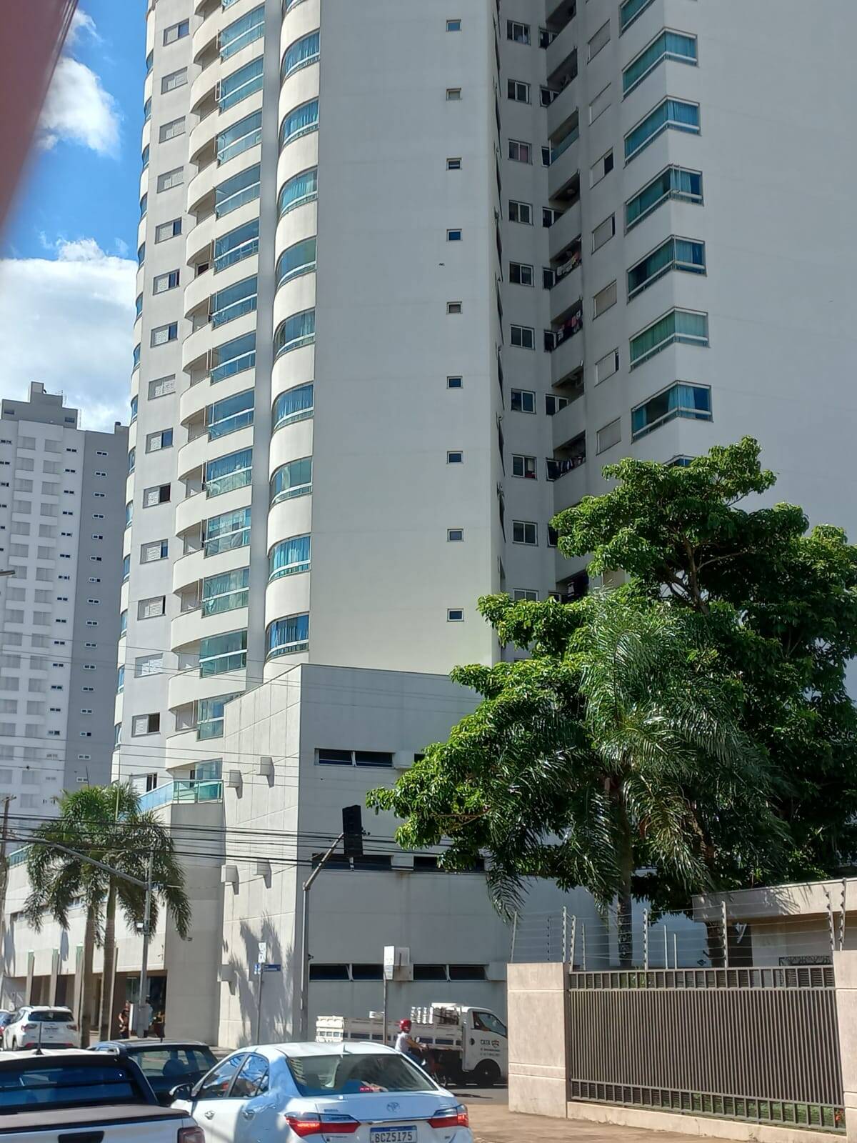 #6008 - Apartamento para Venda em Arapongas - PR