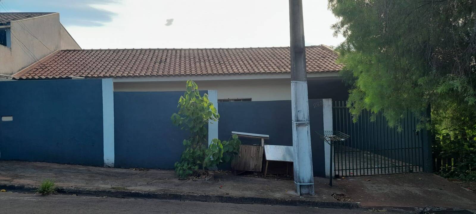 #6009 - Casa para Locação em Arapongas - PR