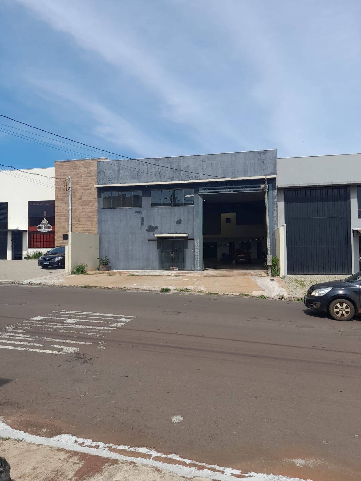 #5814 - Barracão para Locação em Arapongas - PR