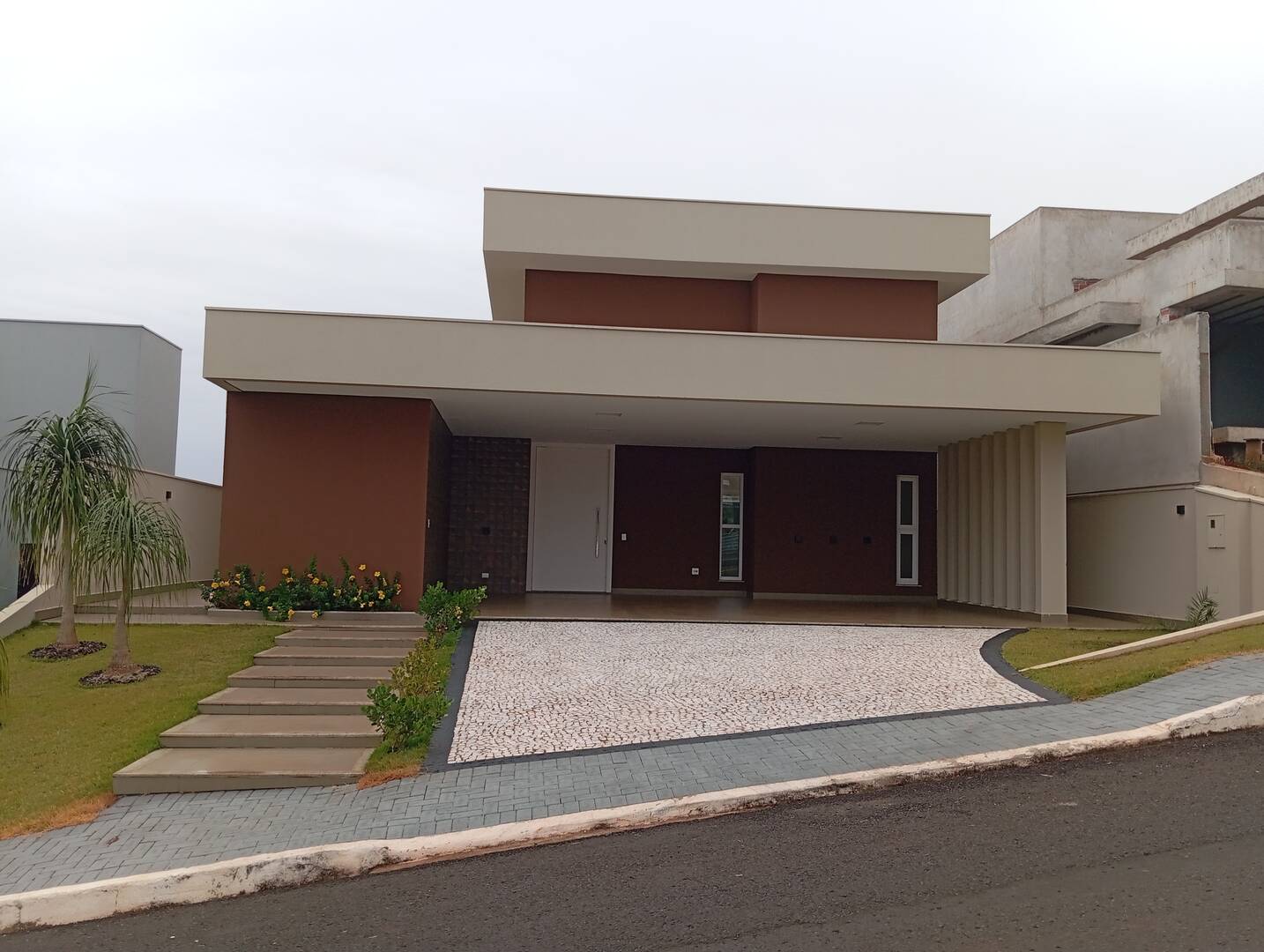 #6250 - Casa para Venda em Arapongas - PR