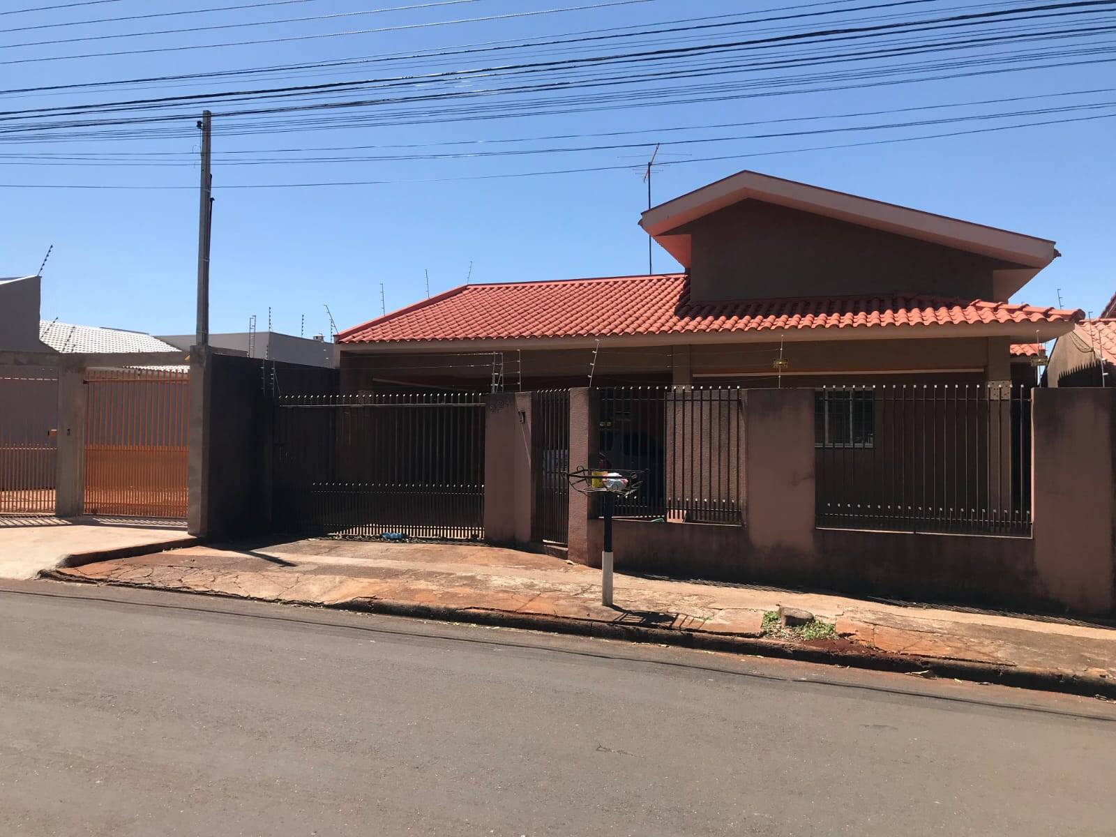 #6279 - Casa para Venda em Arapongas - PR