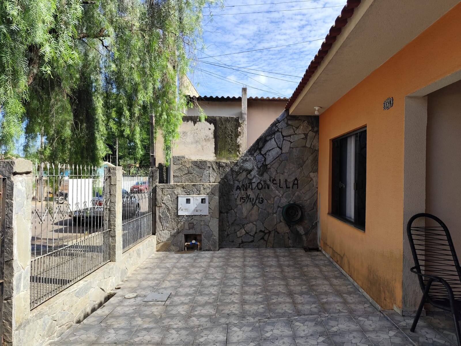 #6444 - Casa para Venda em Arapongas - PR