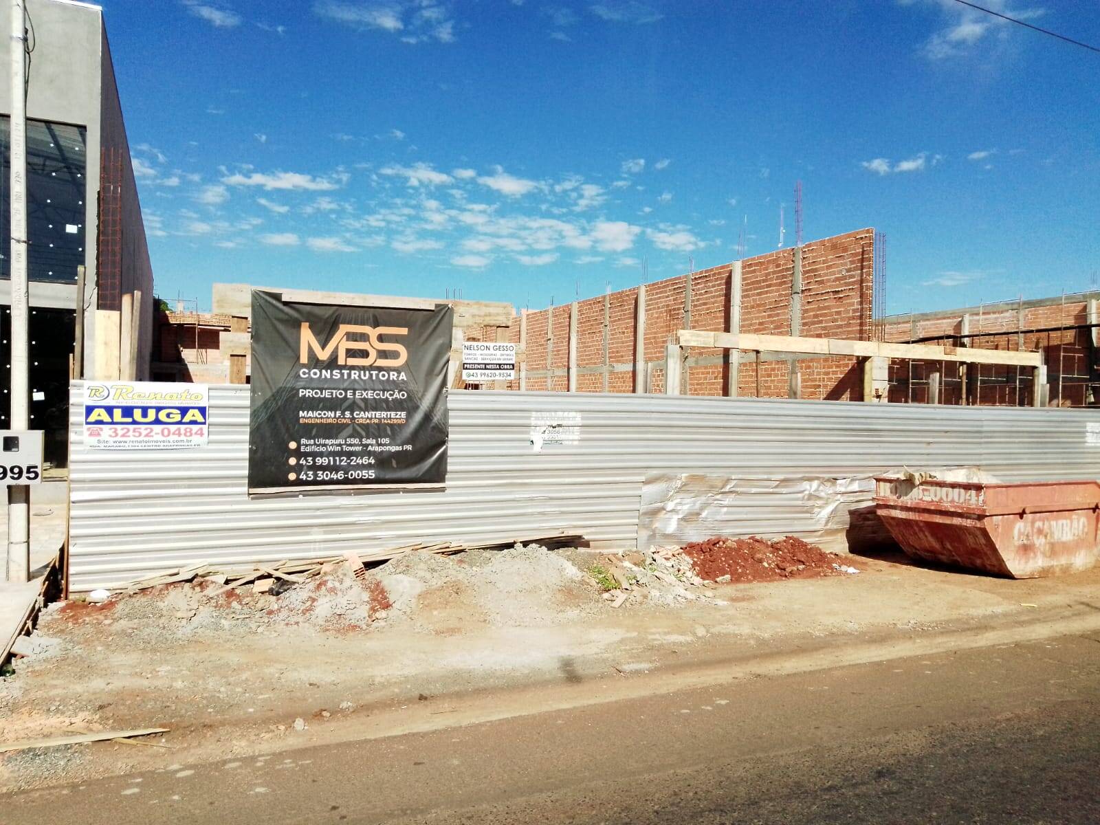 #6477 - Barracão para Locação em Arapongas - PR