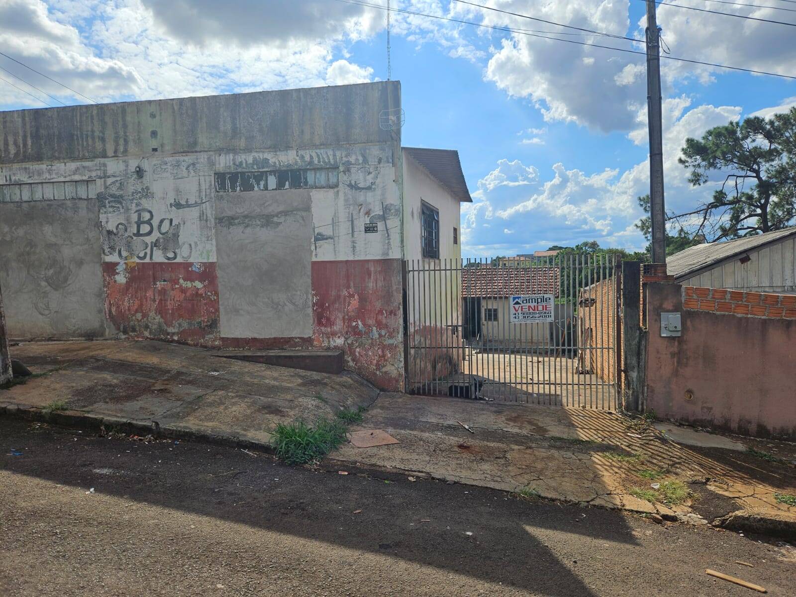 #6480 - Casa para Venda em Arapongas - PR