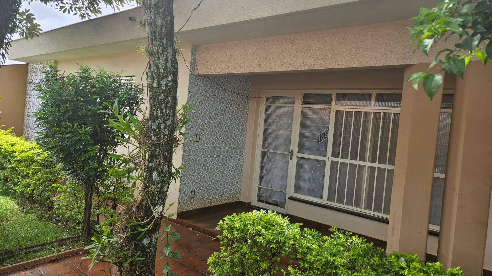 #6483 - Casa para Venda em Arapongas - PR