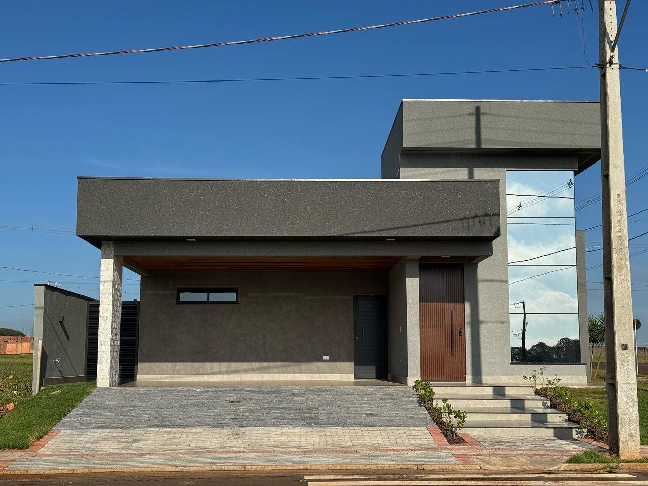 #6524 - Casa para Venda em Arapongas - PR