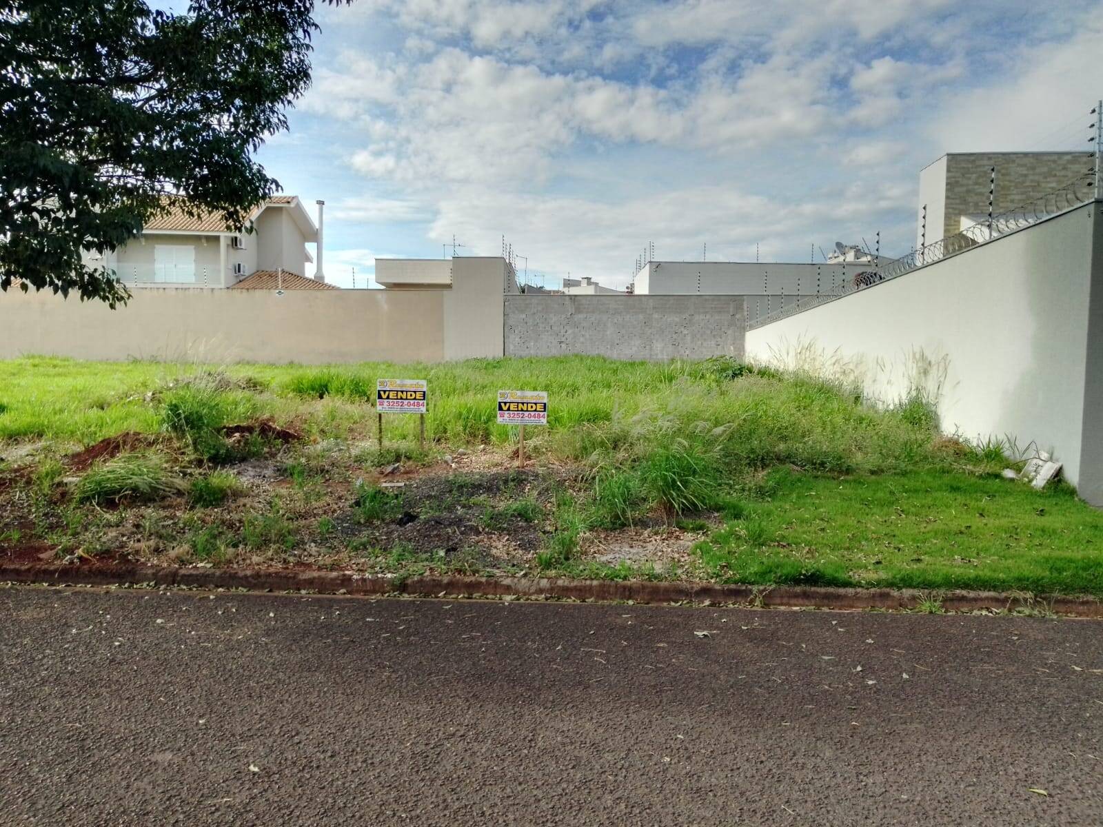 #6532 - Terreno para Venda em Arapongas - PR