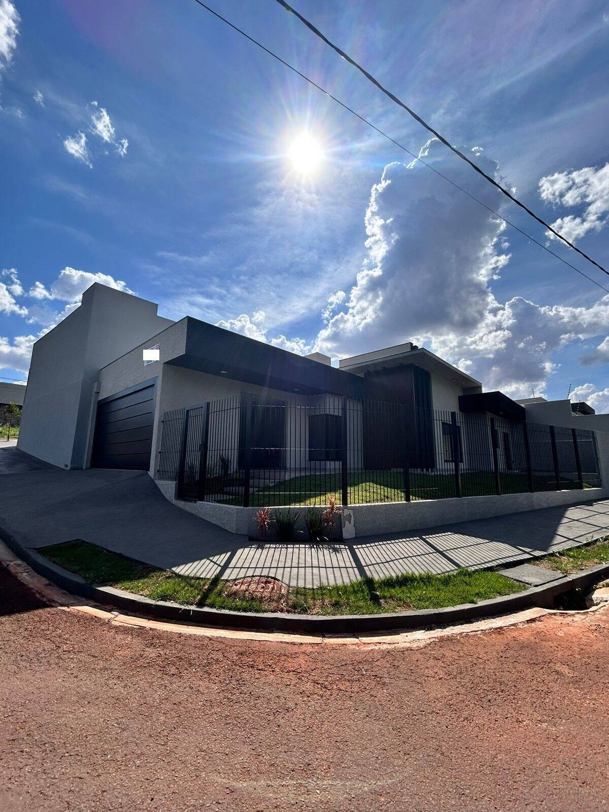 #6574 - Casa para Venda em Arapongas - PR
