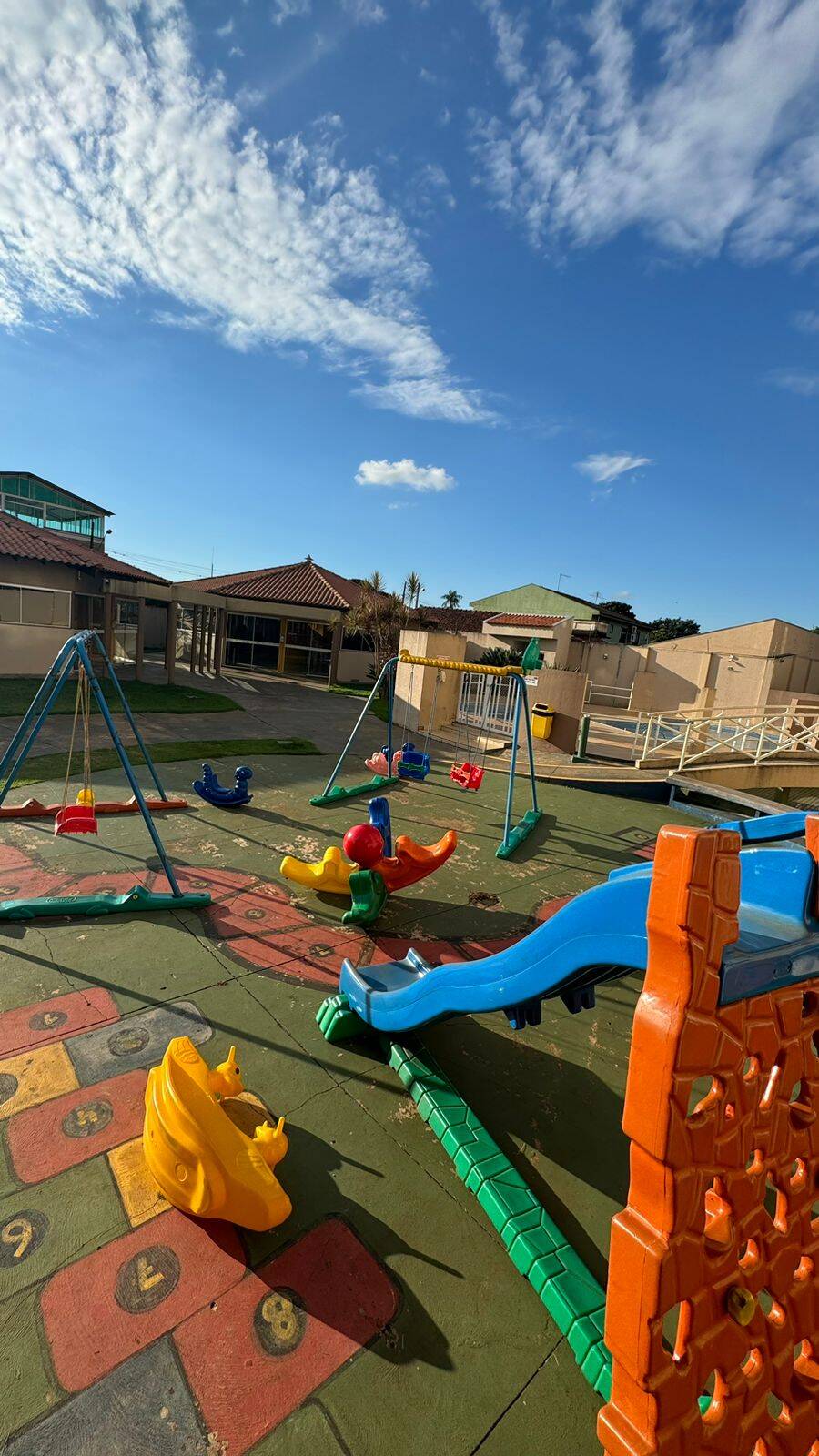 #6586 - Apartamento para Venda em Arapongas - PR