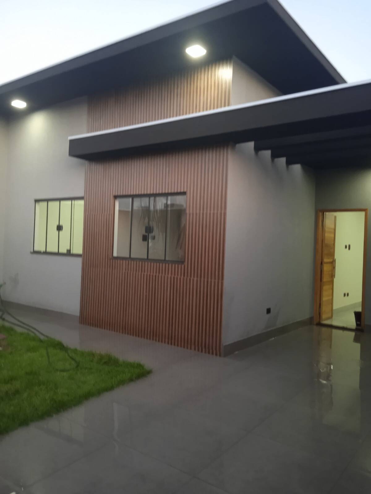 #6607 - Casa para Venda em Arapongas - PR