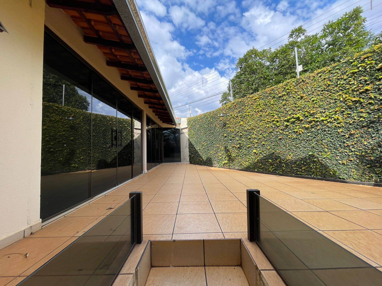 #6835 - Sobrado para Venda em Arapongas - PR