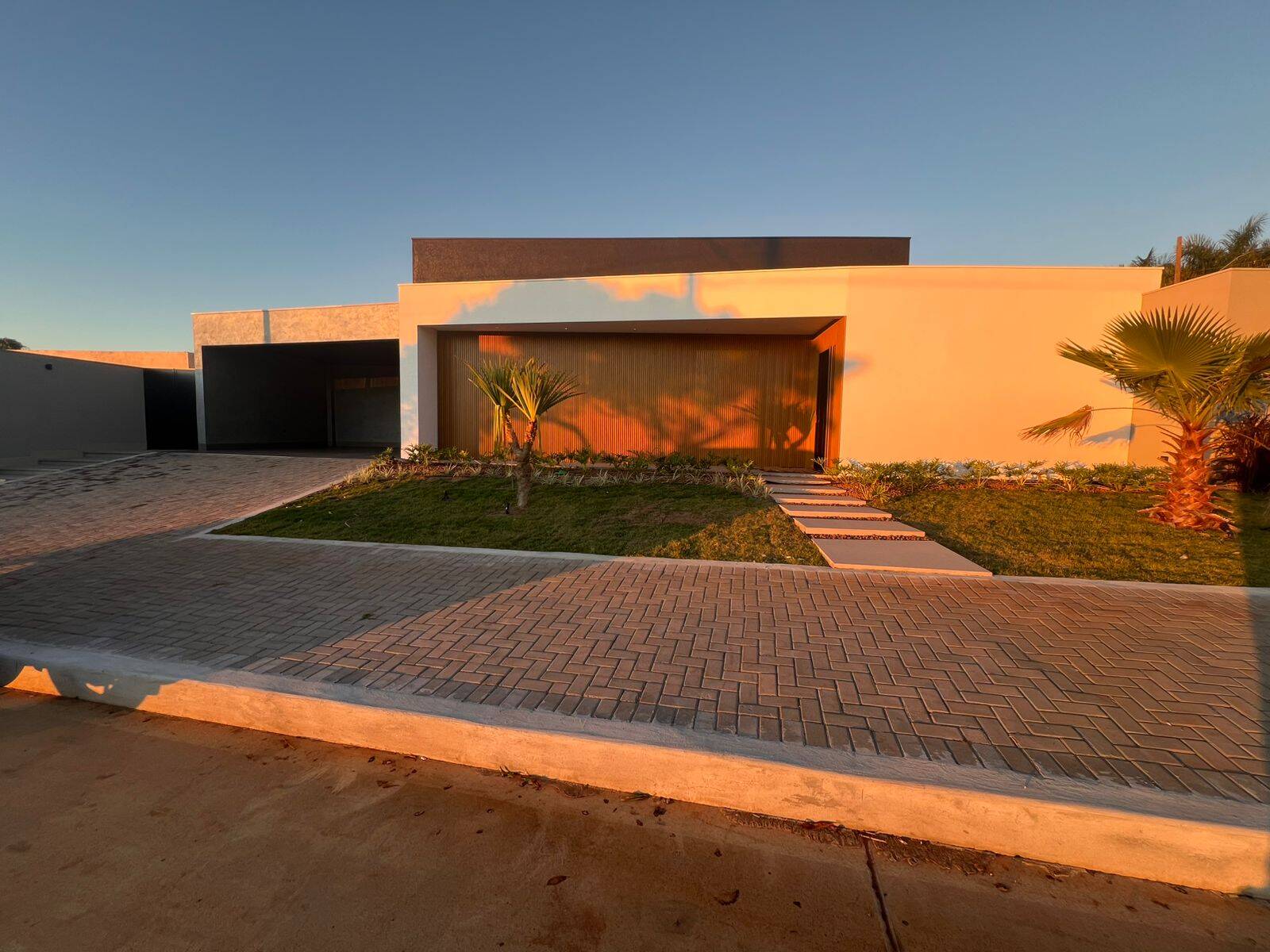 #6881 - Casa para Venda em Arapongas - PR