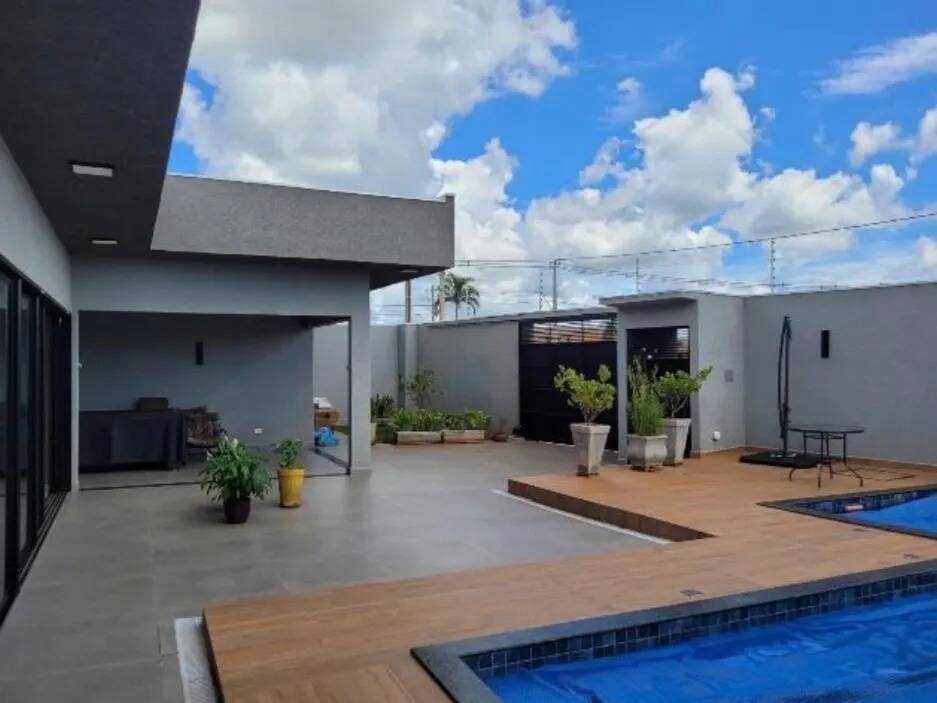 #6882 - Casa para Venda em Arapongas - PR