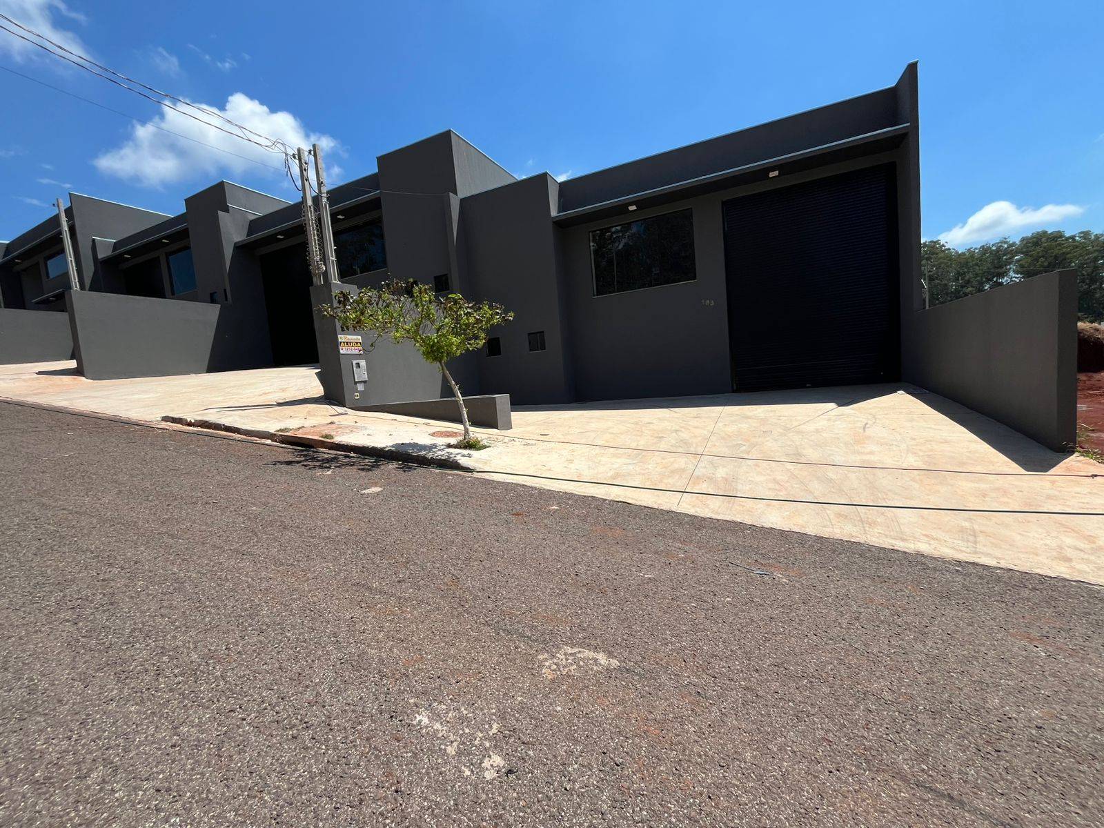 #6984 - Barracão para Locação em Arapongas - PR