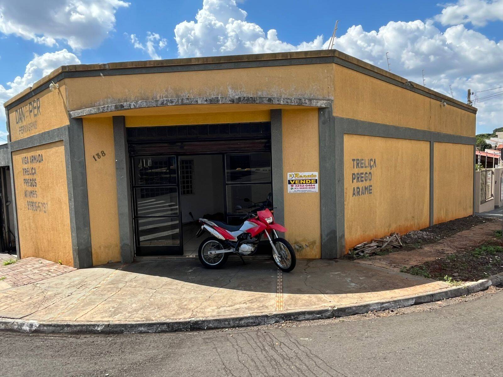 #7040 - Sala para Venda em Arapongas - PR