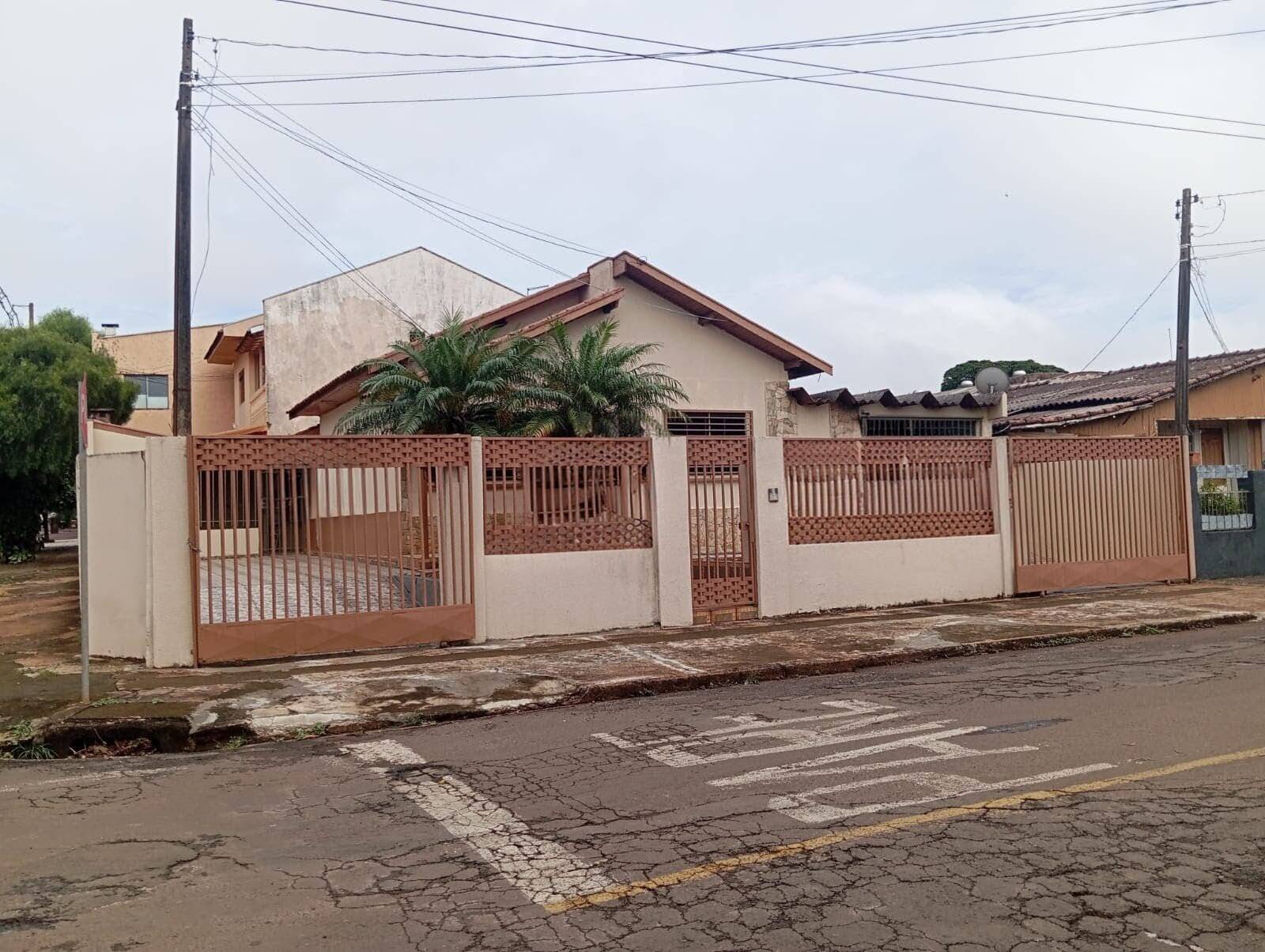 #7044 - Casa para Venda em Arapongas - PR