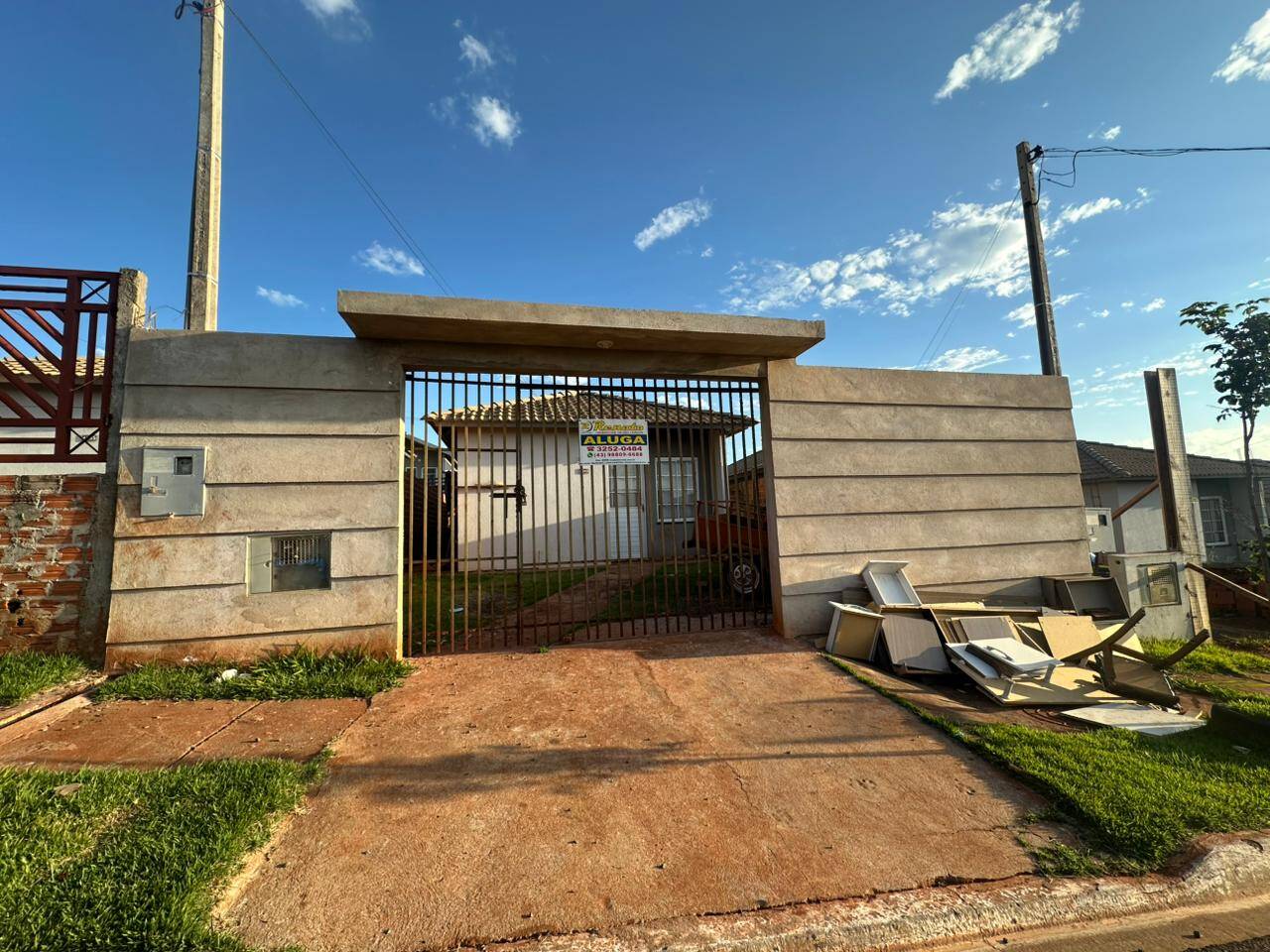 #7106 - Casa para Locação em Arapongas - PR