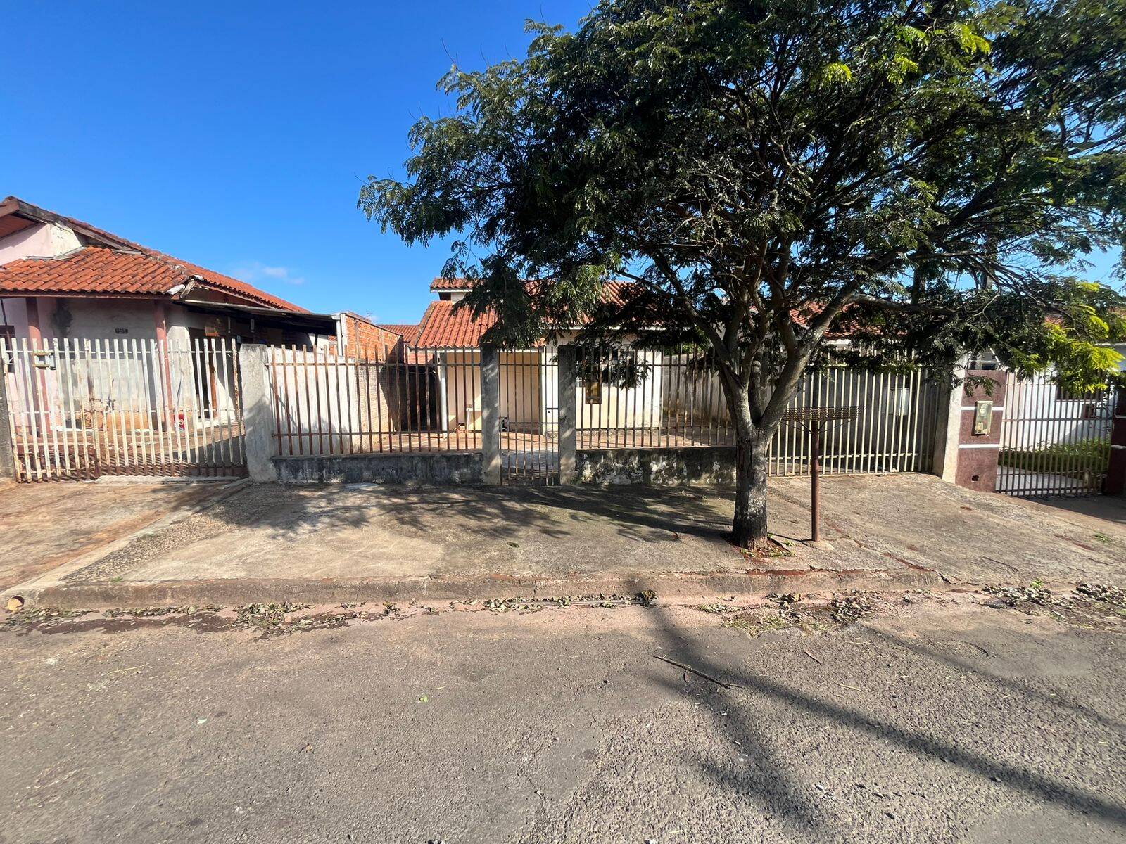 #7111 - Casa para Venda em Arapongas - PR