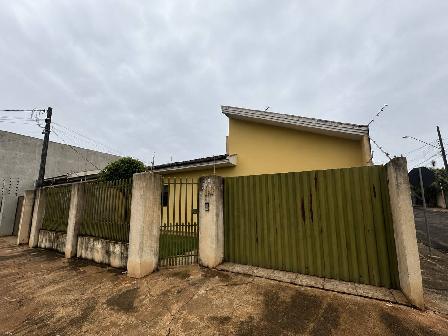 #7126 - Casa para Venda em Arapongas - PR
