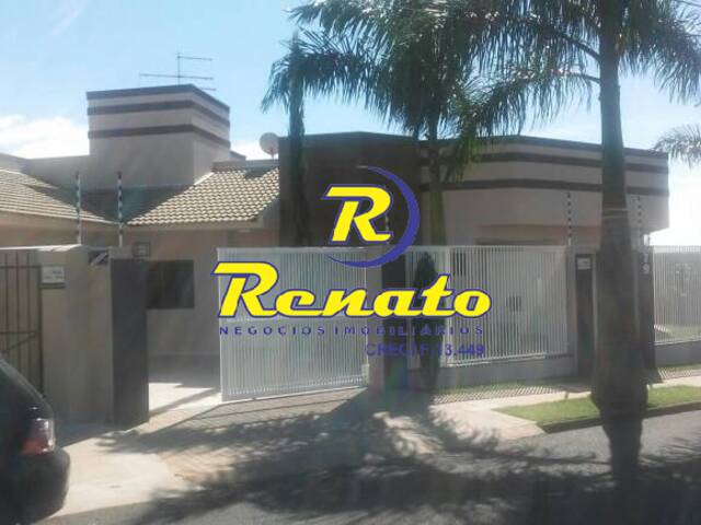 #3493 - Casa para Venda em Arapongas - PR