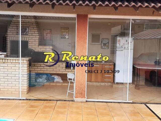 #4322 - Casa para Venda em Arapongas - PR