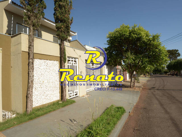 #4353 - Casa para Venda em Arapongas - PR