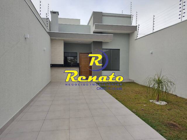 #4411 - Casa para Venda em Arapongas - PR