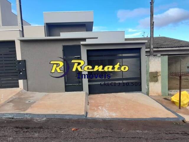 #4625 - Casa para Venda em Arapongas - PR