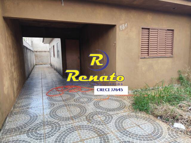 #6460 - Casa para Venda em Arapongas - PR - 2
