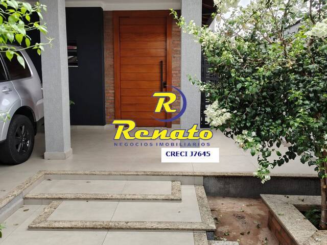 #6815 - Casa para Venda em Arapongas - PR - 1