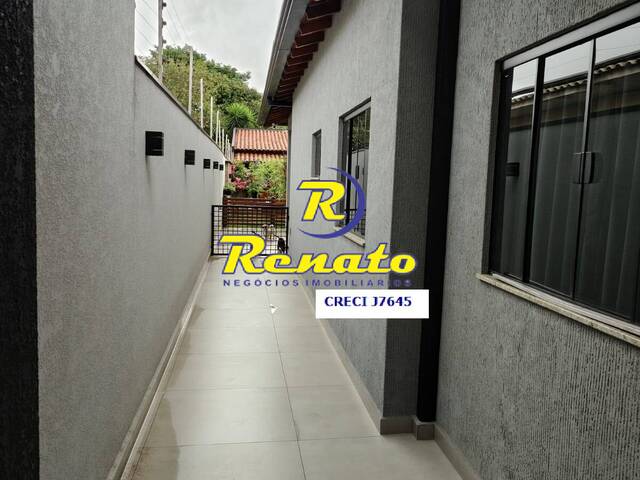 #6815 - Casa para Venda em Arapongas - PR - 2