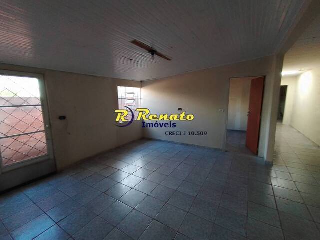 #6820 - Casa para Locação em Arapongas - PR - 3