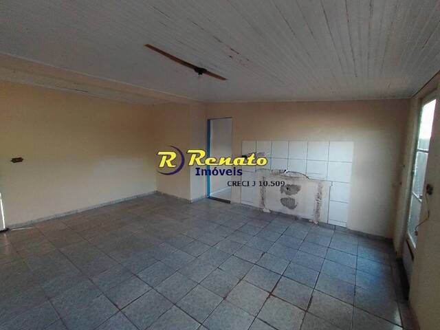 #6820 - Casa para Locação em Arapongas - PR - 1