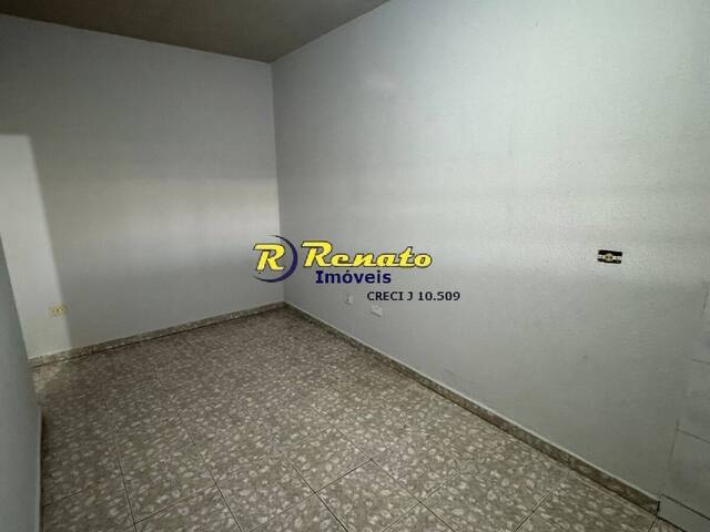 #6825 - Kitnet para Locação em Arapongas - PR - 3