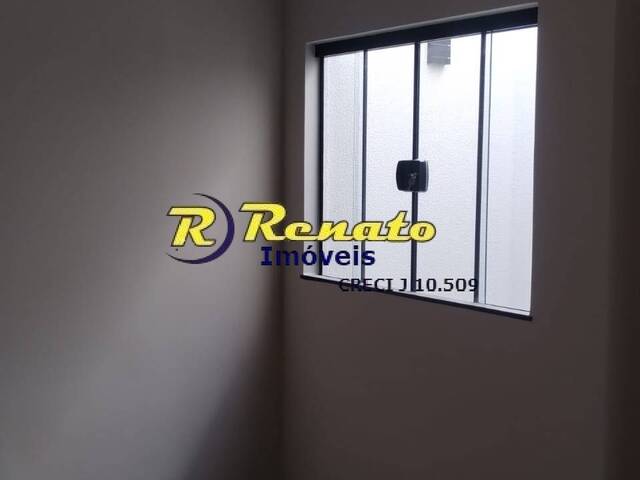 #6828 - Casa para Venda em Arapongas - PR - 2