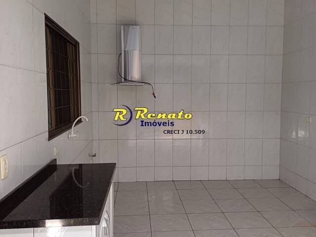 #6830 - Casa para Venda em Arapongas - PR - 2