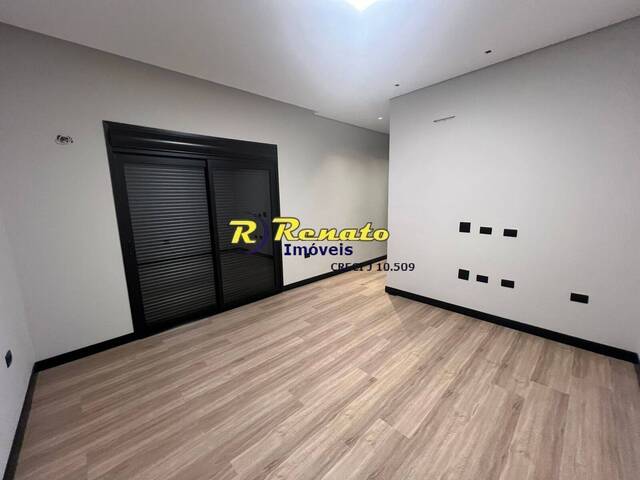 #6841 - Casa para Venda em Arapongas - PR - 2
