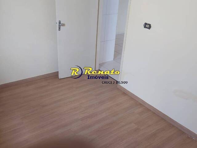 #6854 - Casa para Venda em Arapongas - PR - 1