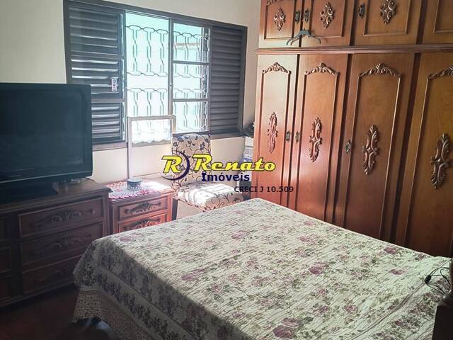 #6878 - Casa para Venda em Arapongas - PR - 2