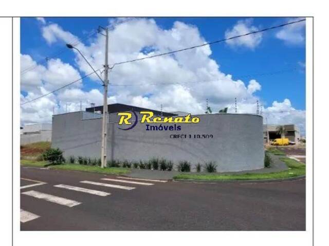 #6884 - Casa para Venda em Arapongas - PR - 2